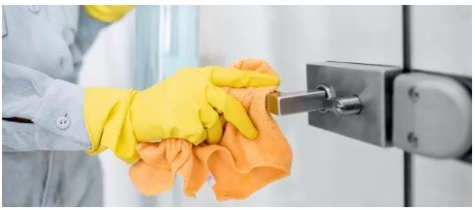 iStock_000015191080_Small